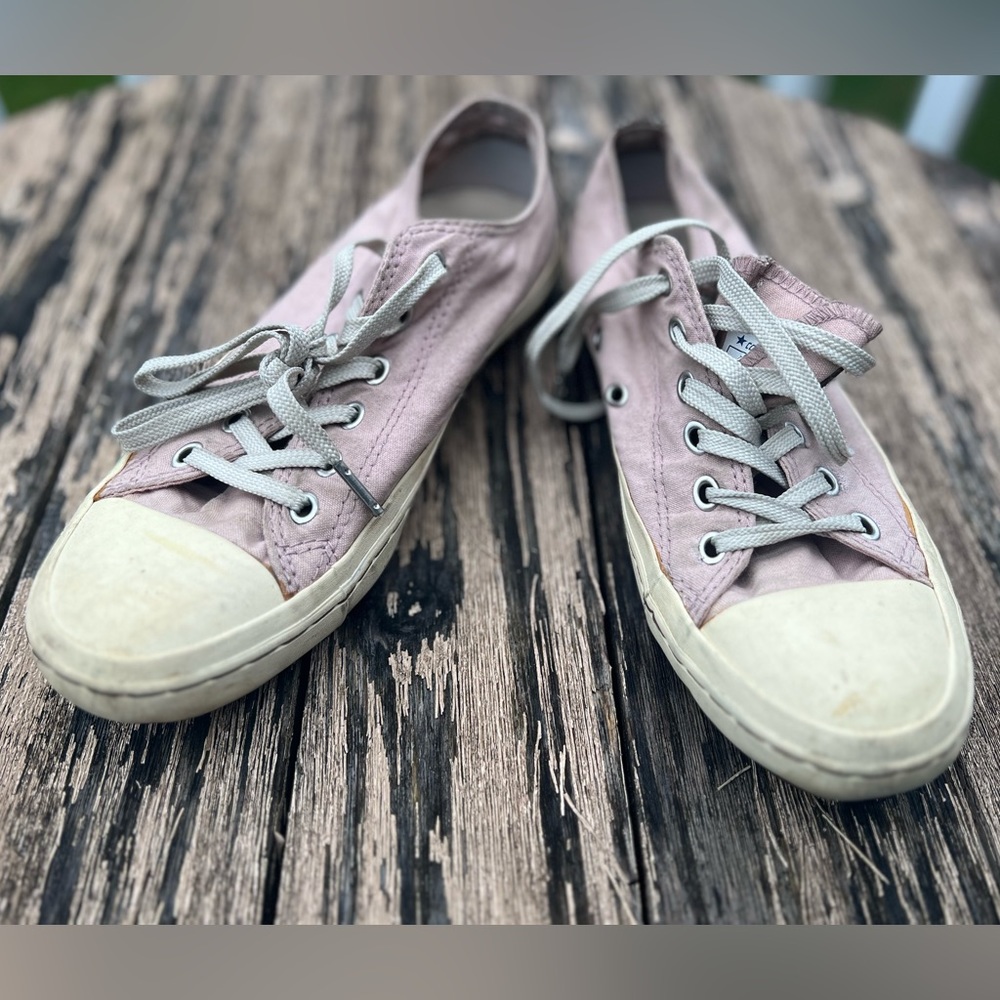 Converse women’s sneakers size 9.5